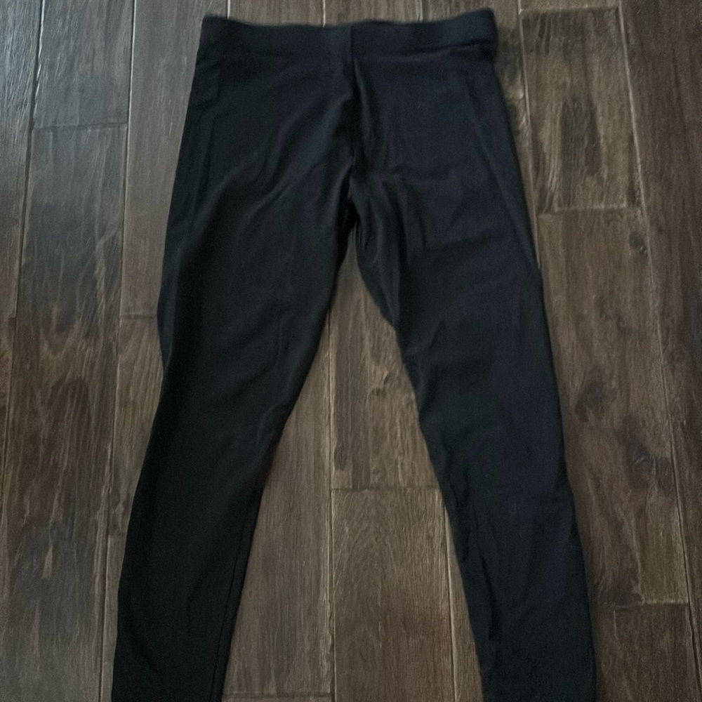 black leggings